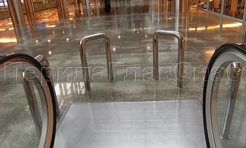 Защитный барьер эскалатора в Челябинске. Готовые проекты ПерилаГлавСнаб