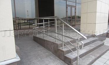 Ограждение пандуса с тремя ригелями купить в Челябинске