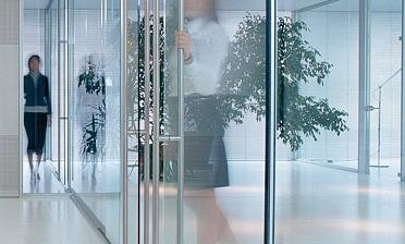 Перегородки в офис с прозрачным стеклом премиум купить в Челябинске