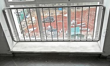 Ограждения из нержавейки экранного типа «Частокол» для окон купить в Челябинске