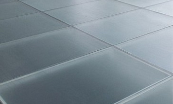 Стеклянный пол в квартиру с матовым стеклом в Челябинске. Готовые проекты ПерилаГлавСнаб Стеклянный пол в квартиру с матовым стеклом в Челябинске. Готовые проекты ПерилаГлавСнаб