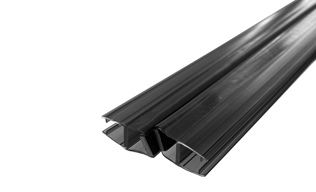 Комплект уплотнителей для стекла 8мм (2 шт.), стекло-стекло, с магнитом 135°, 2,2 м.черный прозрачный t208 BL Комплект уплотнителей для стекла 8мм (2 шт.), стекло-стекло, с магнитом 135°, 2,2 м.черный прозрачный t208 BL