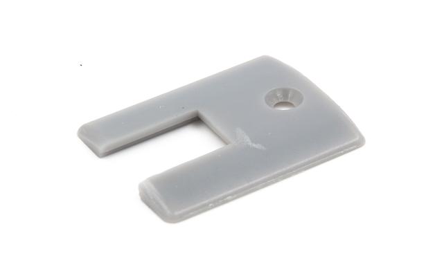 Торцевая заглушка для зажимного профиля с крепежом, пластик, т40 t40-11-30