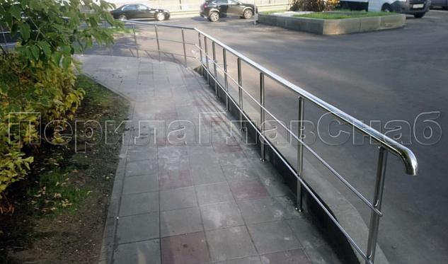 Монтаж перил. Народного Ополчения 28 в Челябинске. Готовые проекты ПерилаГлавСнаб