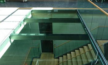 Стеклянный потолок в бизнес-центре в Челябинске. Готовые проекты ПерилаГлавСнаб