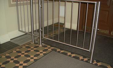 Ограждение лестниц для детей с вертикальным заполнением купить в Челябинске