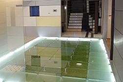 Стеклянные полы с подсветкой в Челябинске. Готовые проекты ПерилаГлавСнаб - фото 1
