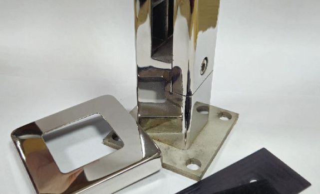 Стеклодержатель литой напольный, плоский 50х50х190 мм, для стекла 10-12 мм, полированный AISI 304, уценка k275-2-У 12 Стеклодержатель литой напольный, плоский 50х50х190 мм, для стекла 10-12 мм, полированный AISI 304, уценка k275-2-У 12