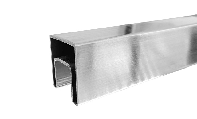 Труба 40х40 мм с пазом 24 х 24 под стекло, шлифованная, AISI201, k856-4 4 Труба 40х40 мм с пазом 24 х 24 под стекло, шлифованная, AISI201, k856-4 4