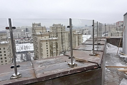 Ограждение кровли в Челябинске. Готовые проекты ПерилаГлавСнаб - фото 10 Ограждение кровли в Челябинске. Готовые проекты ПерилаГлавСнаб - фото 10