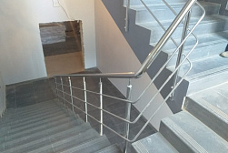 Перила для лестниц из металла в Челябинске. Готовые проекты ПерилаГлавСнаб - фото 10 Перила для лестниц из металла в Челябинске. Готовые проекты ПерилаГлавСнаб - фото 10