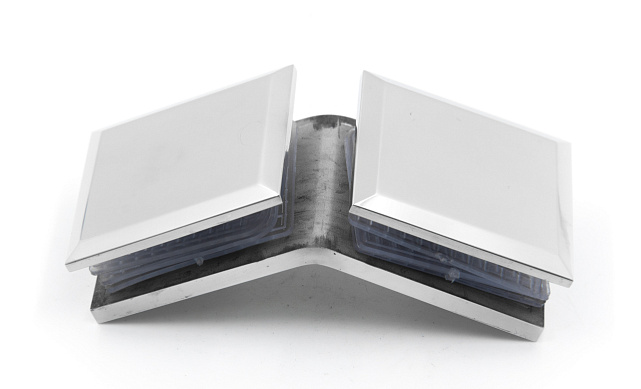 Коннектор для душевой стекло-стекло 135°, нержавеющая сталь AISI 304, полированная t736 PSS 5 Коннектор для душевой стекло-стекло 135°, нержавеющая сталь AISI 304, полированная t736 PSS 5