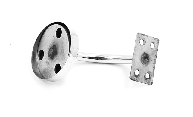 Пристенок с ложементом под плоскость, сварной, с крышкой, полированный (AISI 201) k386 3 Пристенок с ложементом под плоскость, сварной, с крышкой, полированный (AISI 201) k386 3