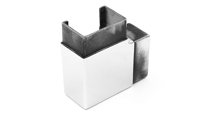 Отвод для поручня с пазом 40х60 мм, полированный (AISI 304) k542 7 Отвод для поручня с пазом 40х60 мм, полированный (AISI 304) k542 7