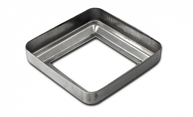 Низ стойки фигурный под трубу 40х40 мм, 64.5х64.5, высота 15 мм, полированный (AISI 304) k396 3 Низ стойки фигурный под трубу 40х40 мм, 64.5х64.5, высота 15 мм, полированный (AISI 304) k396 3