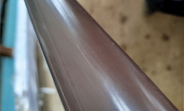 Пластиковый поручень, цвет Венге, Ø49мм длина 4м уценка k897-9-У 7 Пластиковый поручень, цвет Венге, Ø49мм длина 4м уценка k897-9-У 7